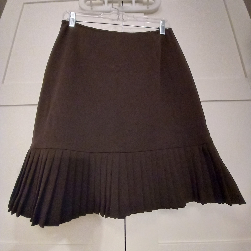 Brown Pleated Women's Skirt Size 6